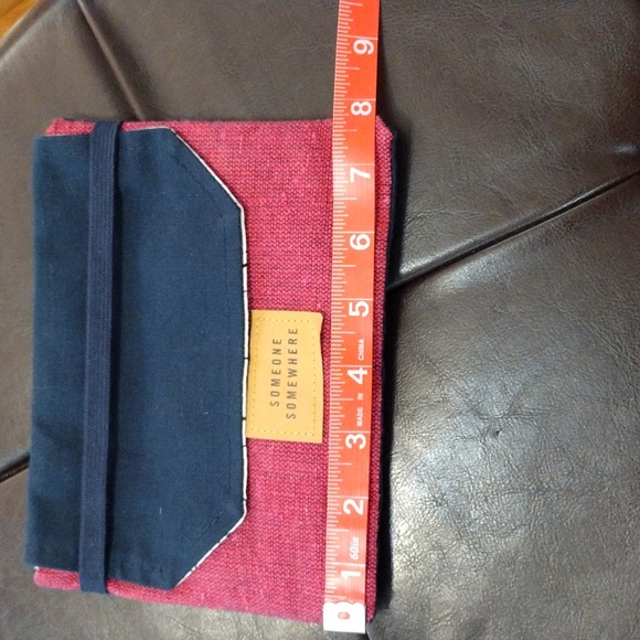 EUC Someone Somewhere Pouch and Jewelry - Picture 13 of 13